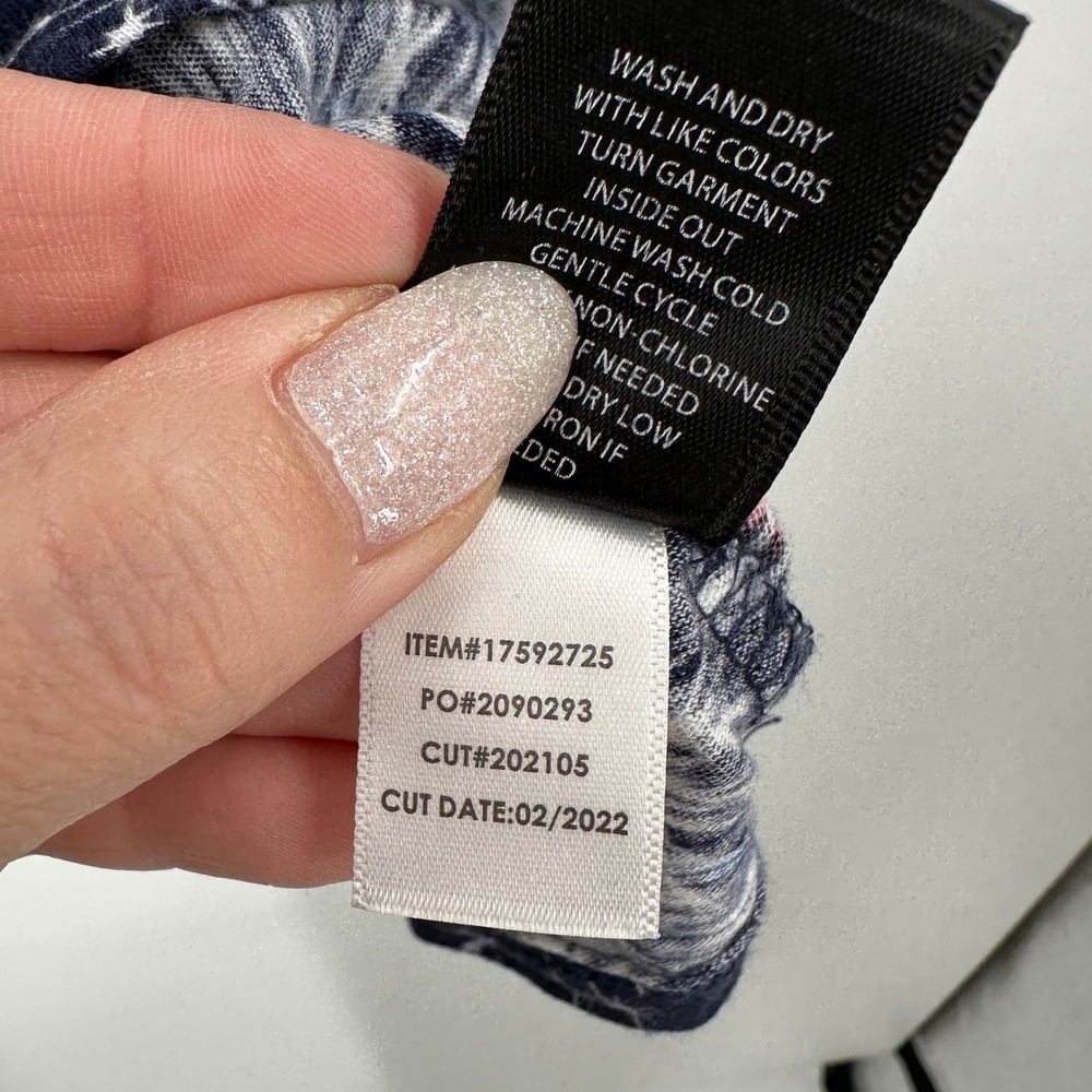 Torrid Classic Fit Navy Blue Firework Star Print High Neck Tank Top Plus Size 1X - Picture 4 of 8